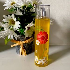 Bath & Body Works Love & Sunshine body spray